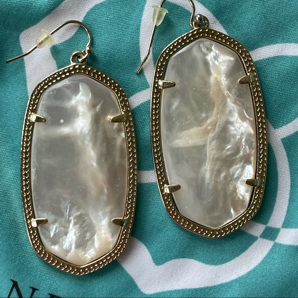 Kendra Scott earrings - Picture 2 of 4